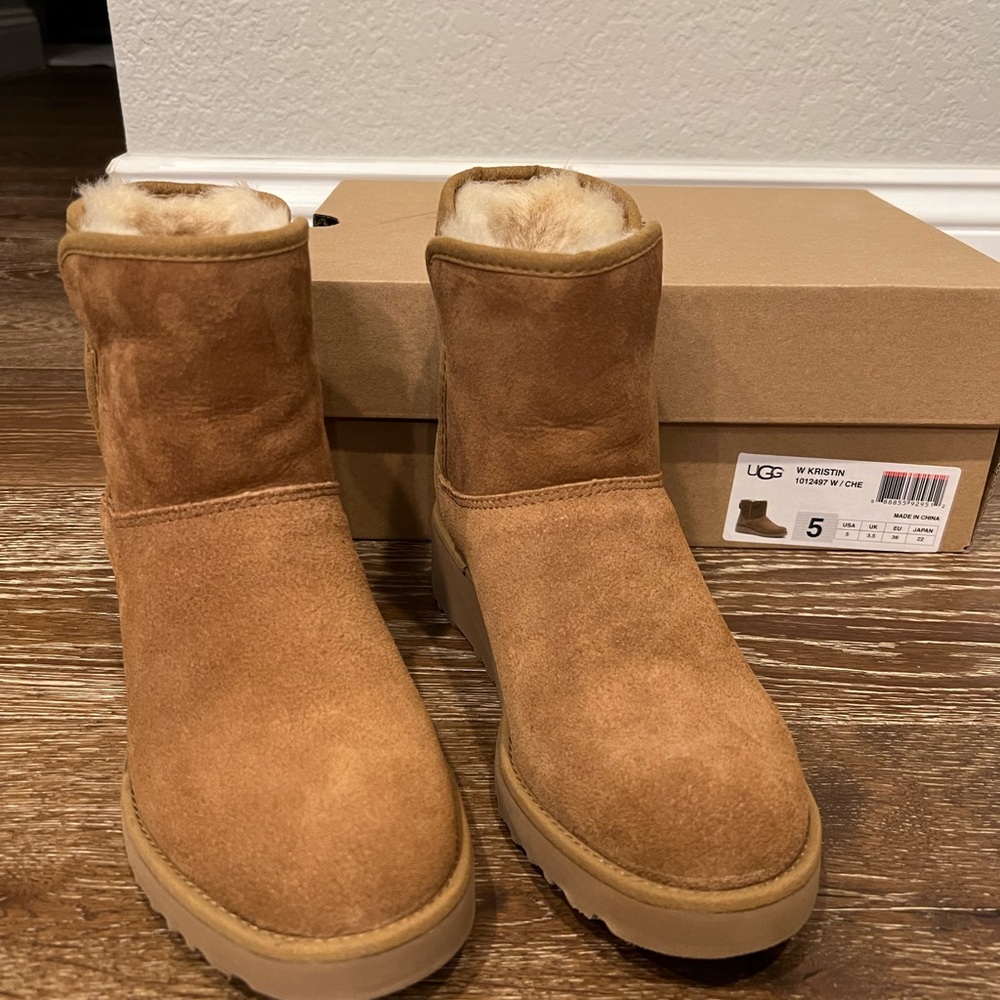 UGG Kristin women size 5.